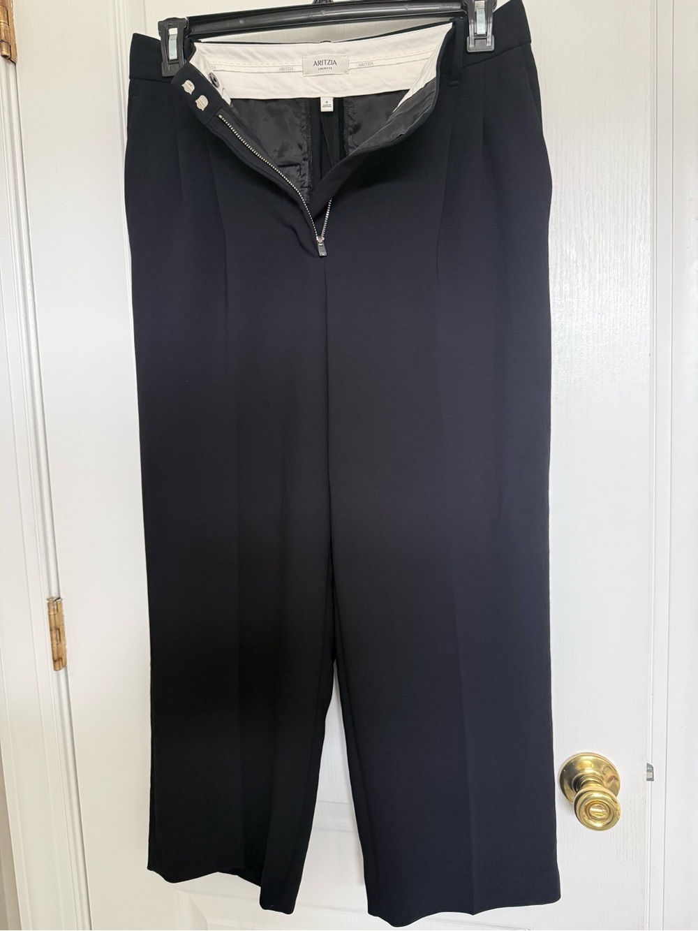 Aritzia Black Cropped Effortless Pants Size 8
